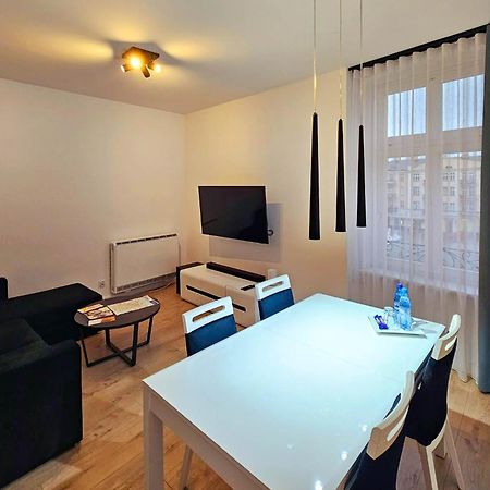 Apartamenty Na Starowce - 3 Pietro Z Widokiem Na Ratusz, Rynek Glowny I Centrum Kaliszki Buitenkant foto