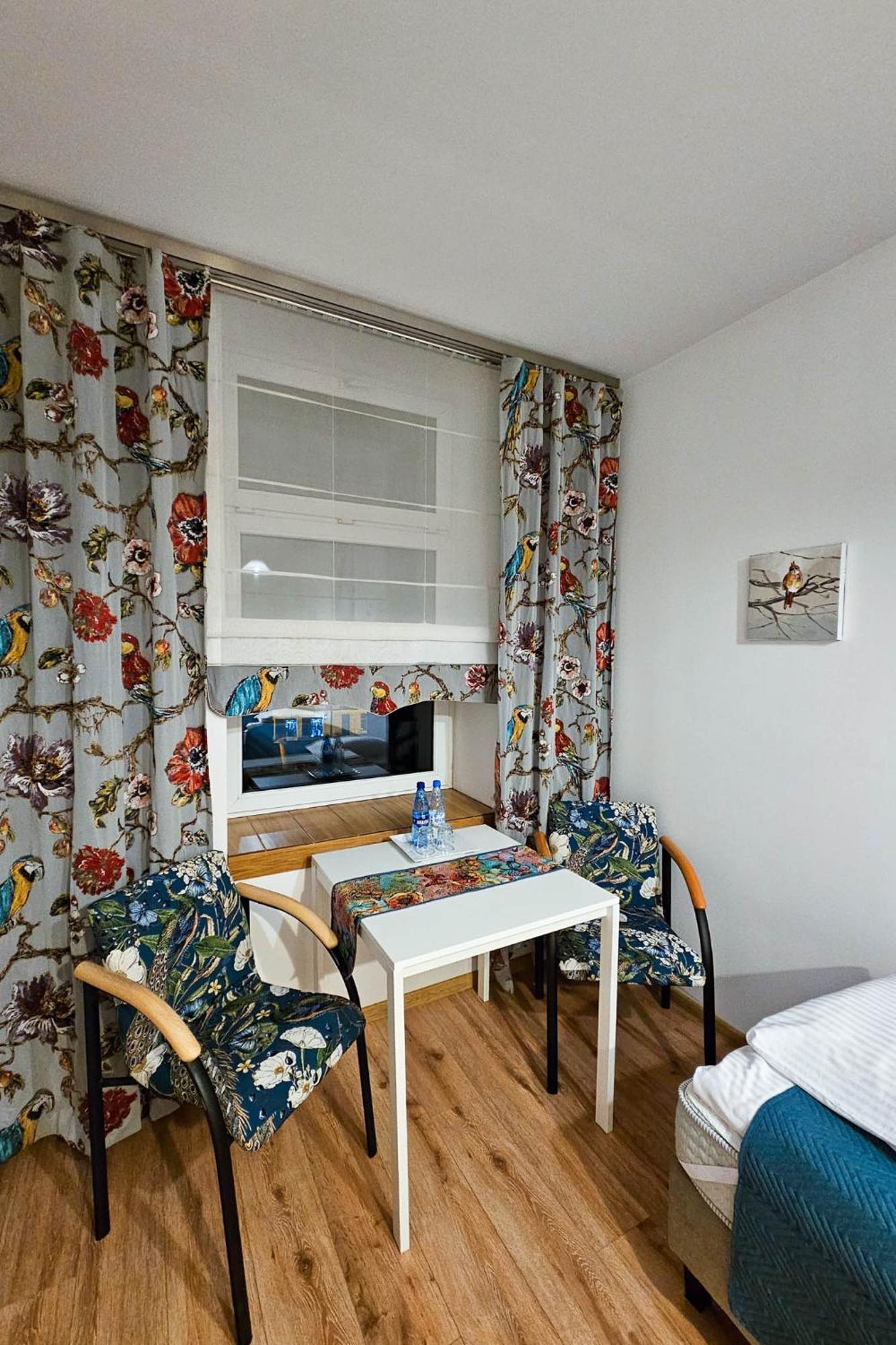 Apartamenty Na Starowce - 3 Pietro Z Widokiem Na Ratusz, Rynek Glowny I Centrum Kaliszki Buitenkant foto
