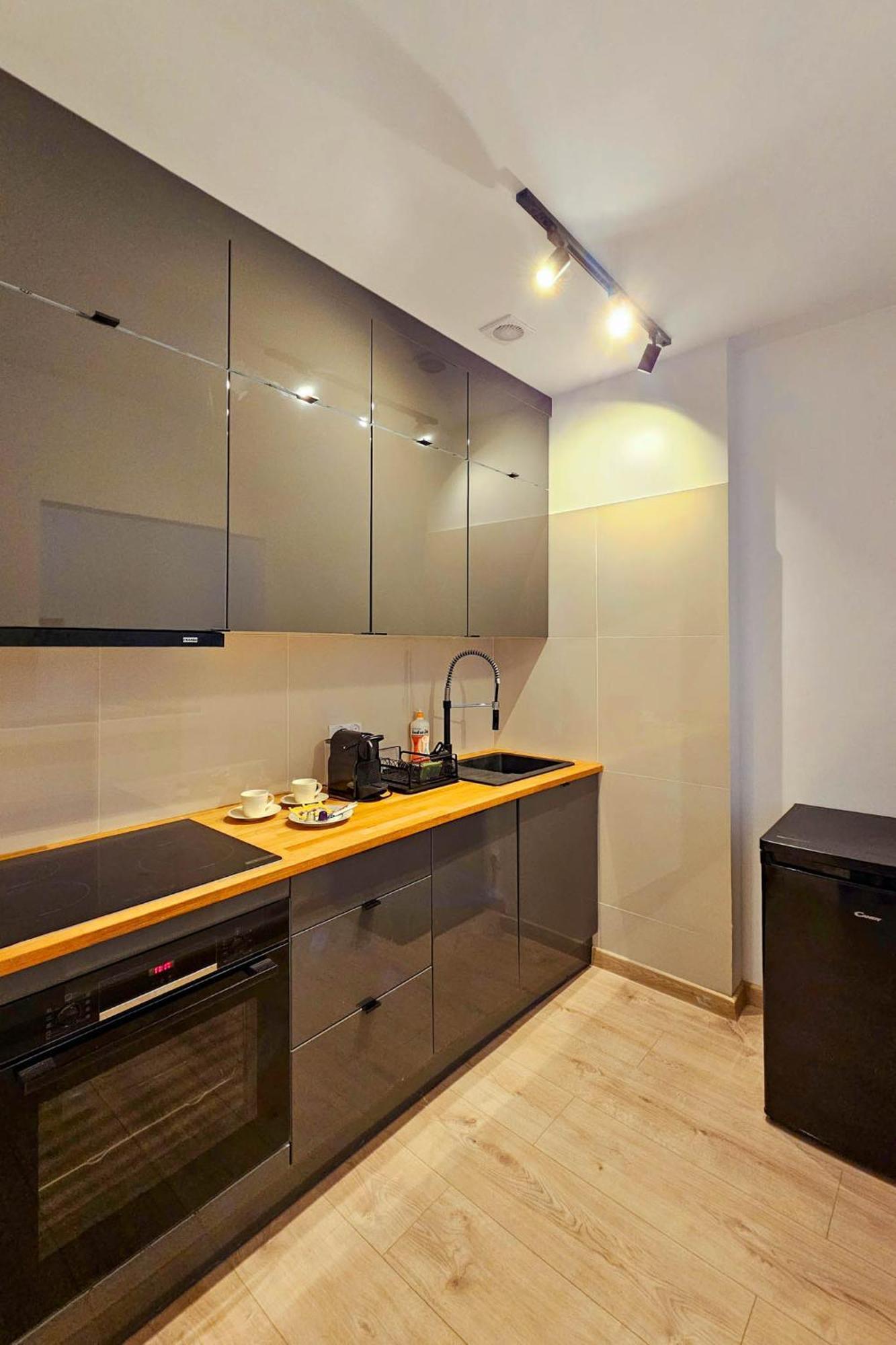 Apartamenty Na Starowce - 3 Pietro Z Widokiem Na Ratusz, Rynek Glowny I Centrum Kaliszki Buitenkant foto